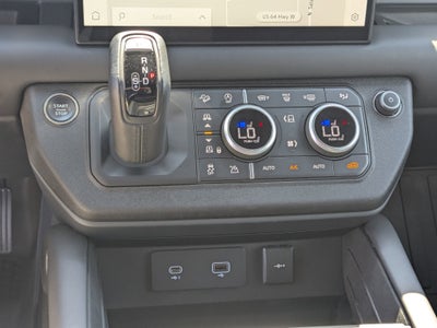 2024 Land Rover Defender X-Dynamic SE