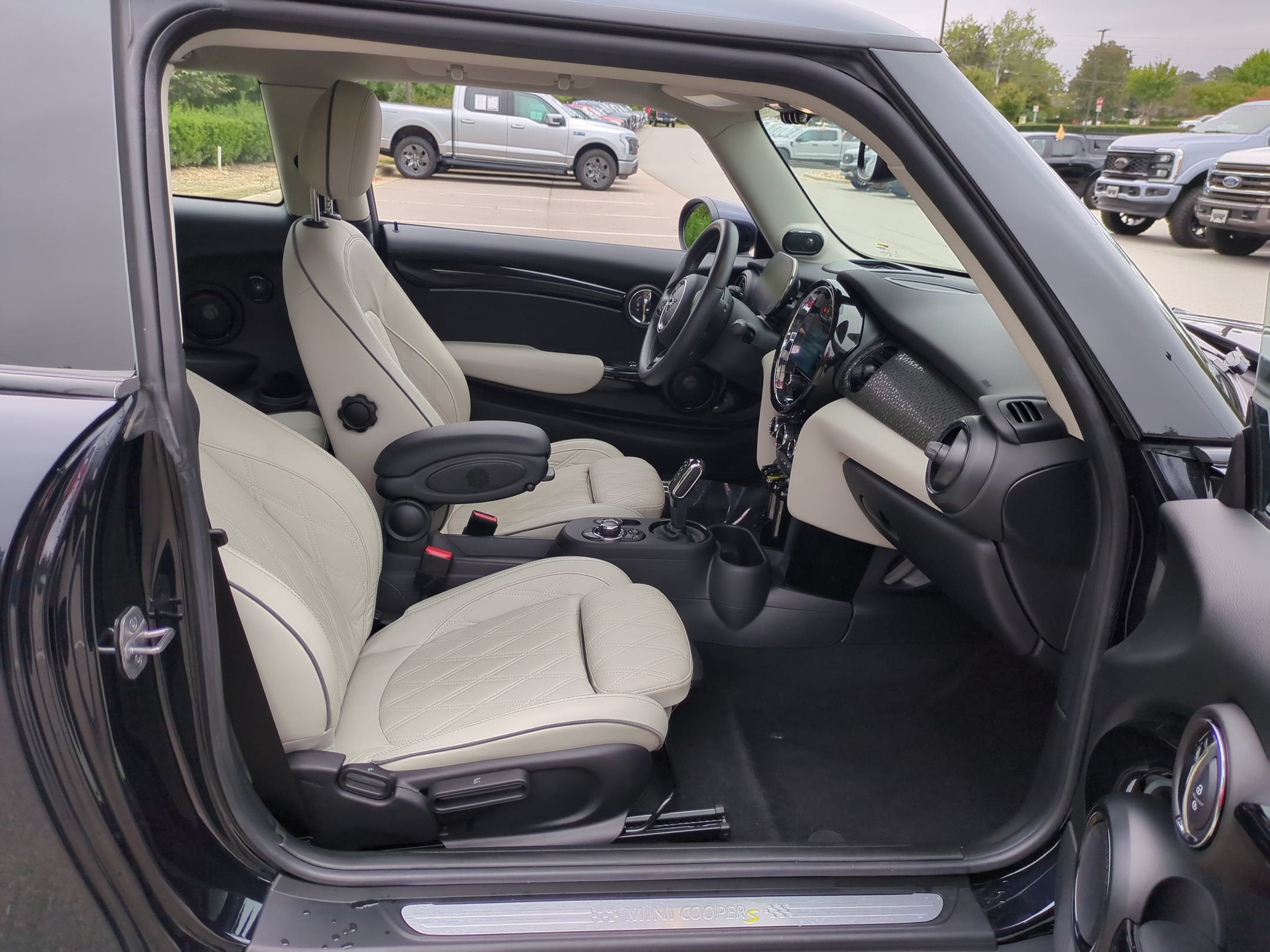 2023 MINI Hardtop 2 Door Cooper SE
