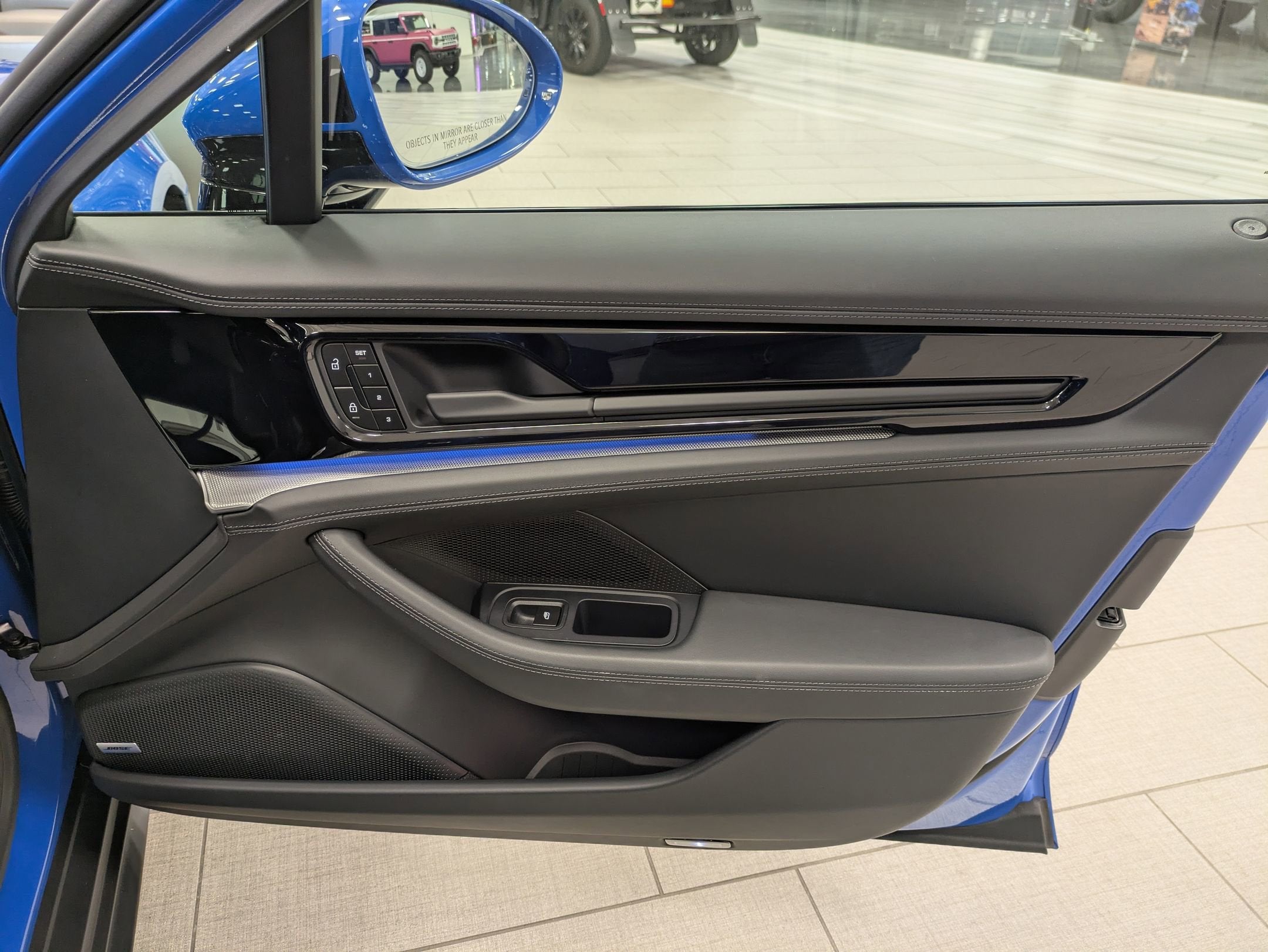 2024 Porsche Panamera 4