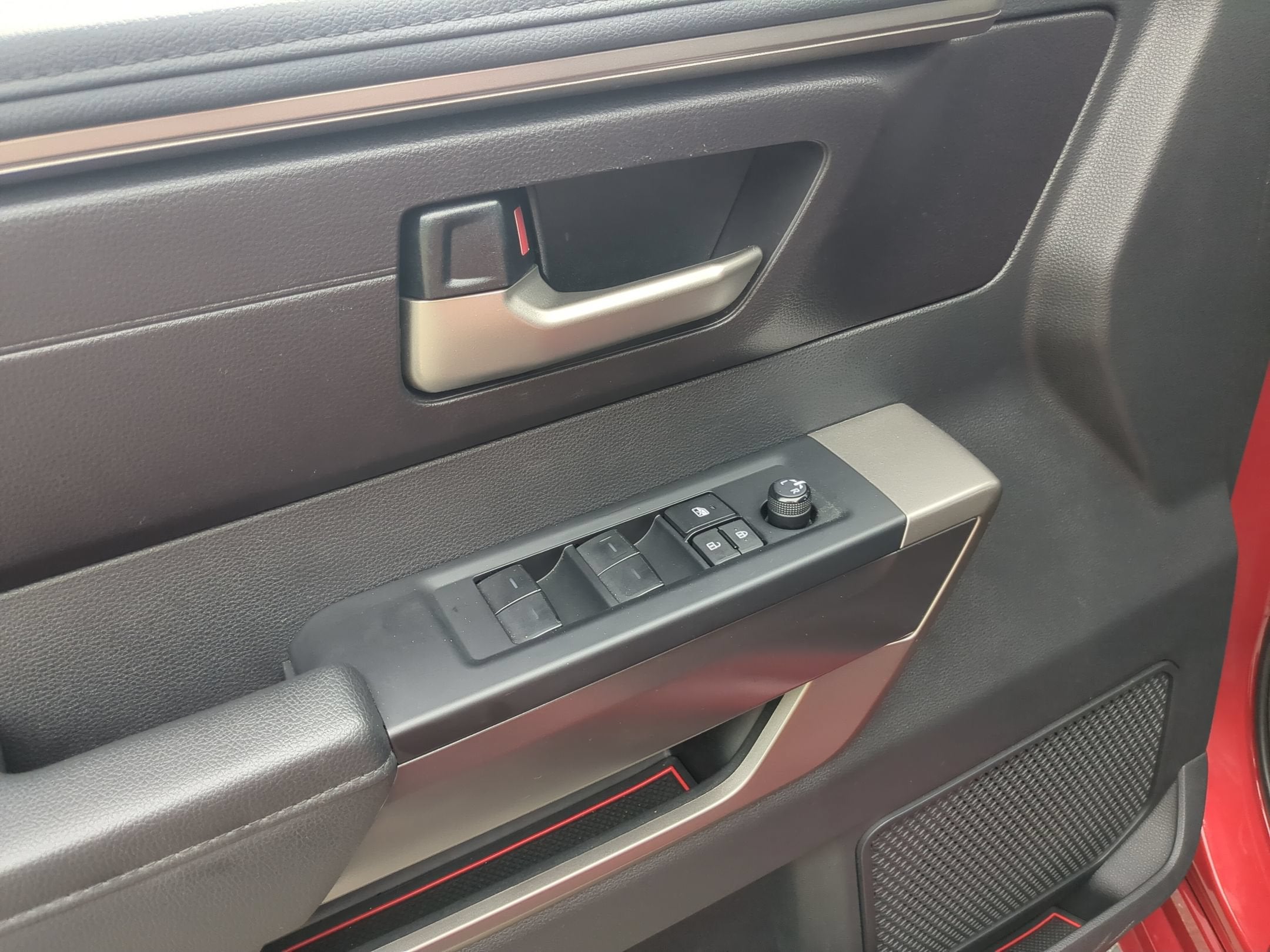 2024 Toyota Tundra 4WD SR5