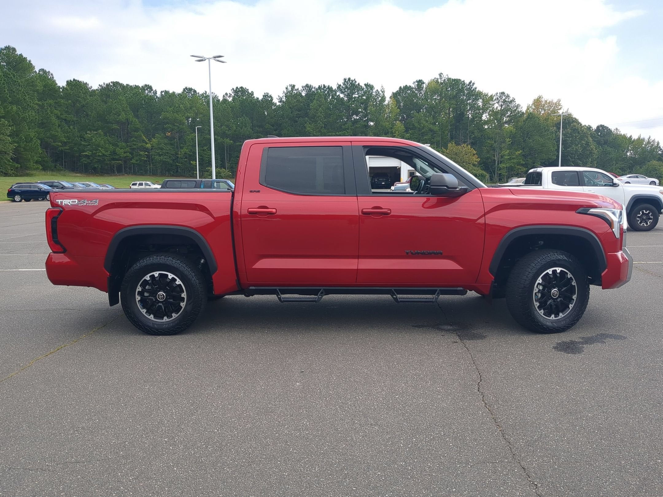 2024 Toyota Tundra 4WD SR5