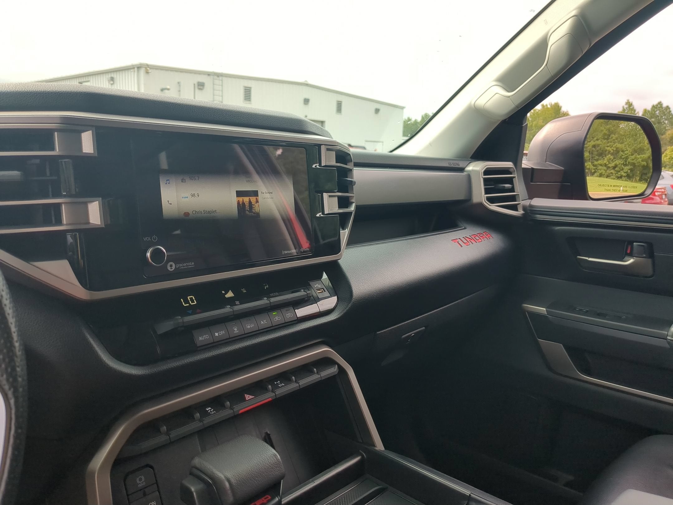 2024 Toyota Tundra 4WD SR5