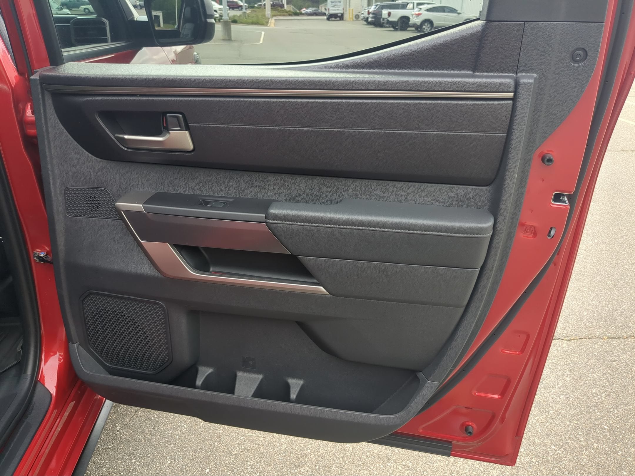 2024 Toyota Tundra 4WD SR5
