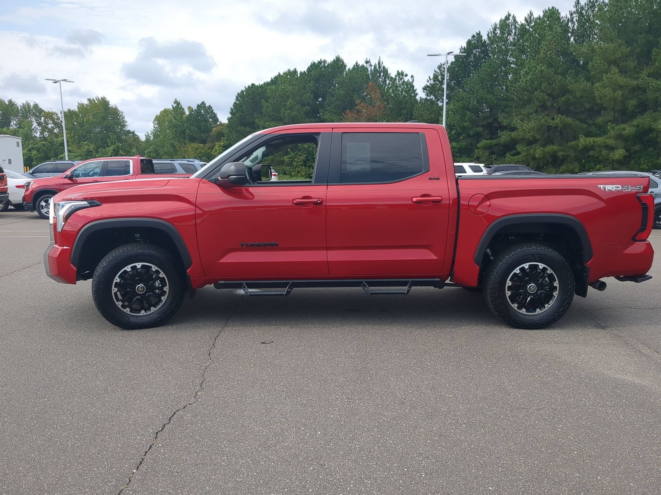 2024 Toyota Tundra 4WD SR5