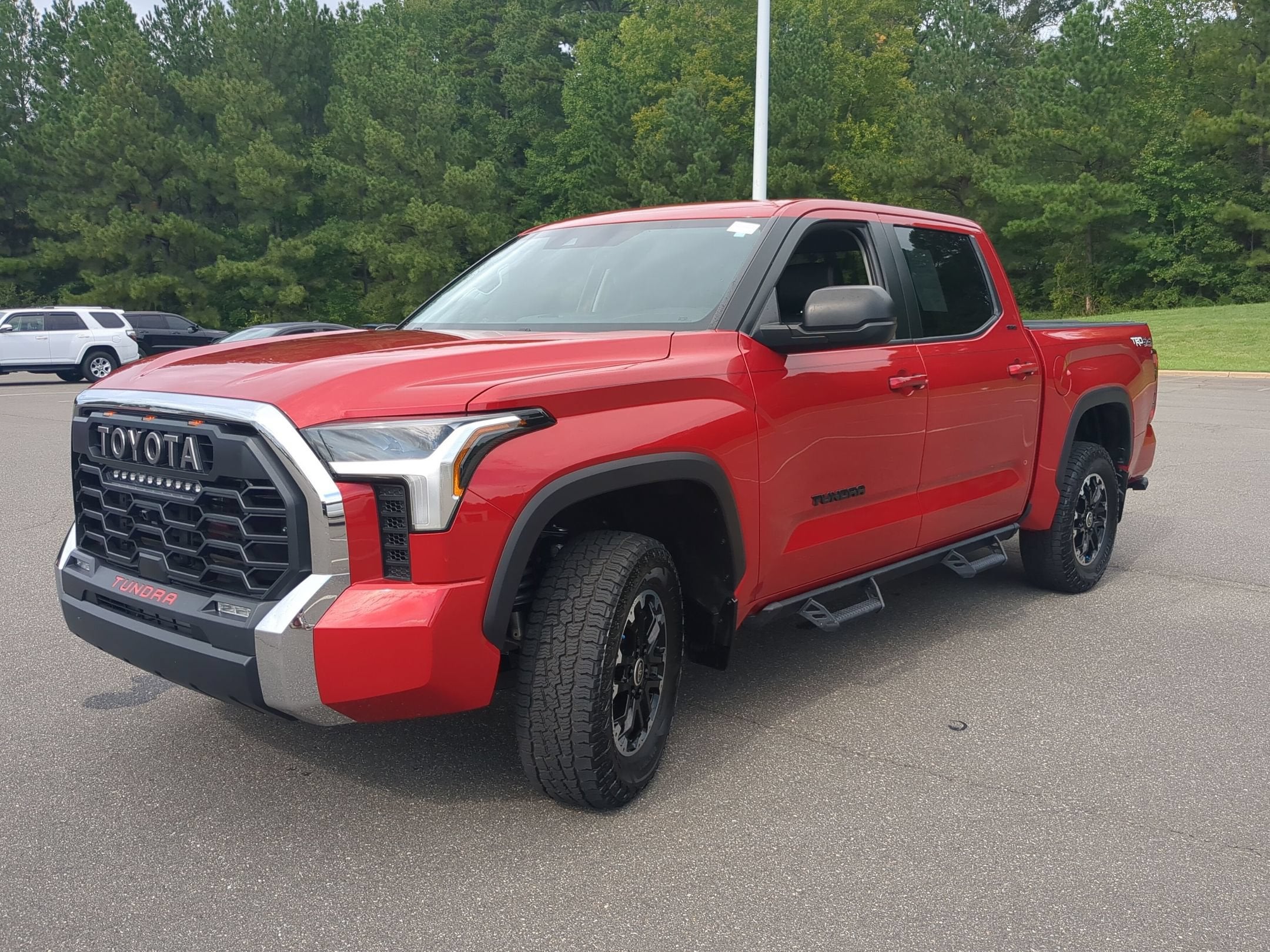 2024 Toyota Tundra 4WD SR5