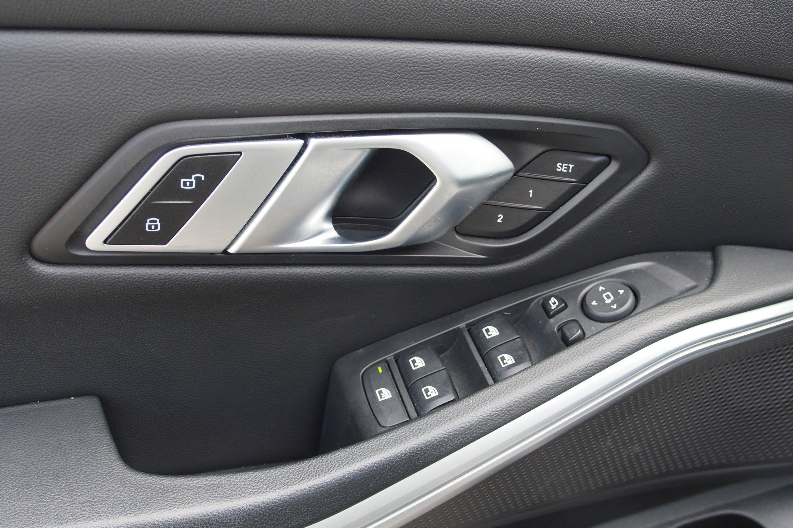 2023 BMW 3 Series 330i