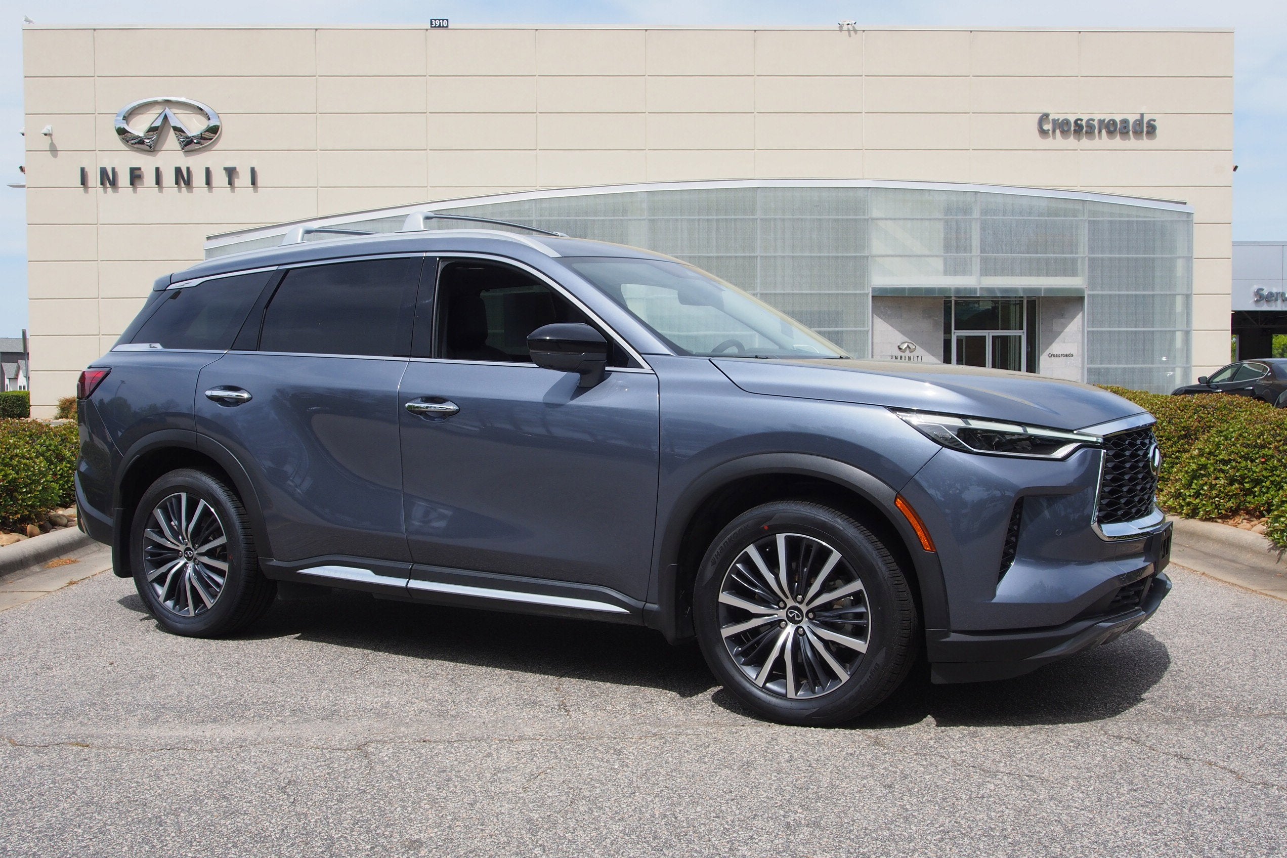 2025 INFINITI QX60 SENSORY