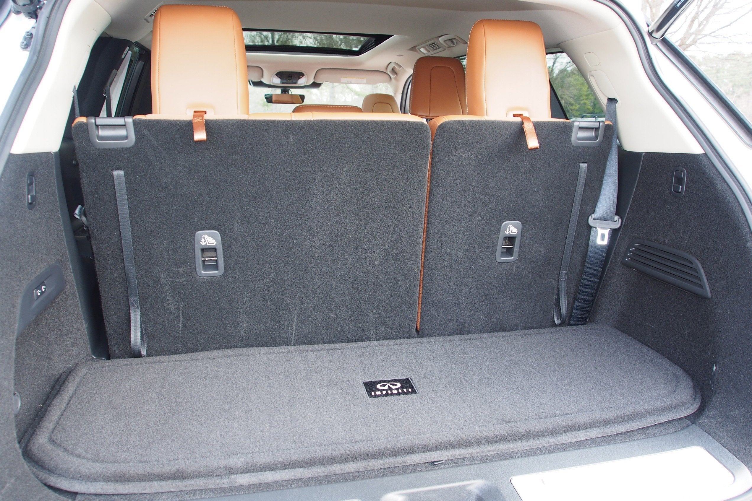 2025 INFINITI QX60 SENSORY