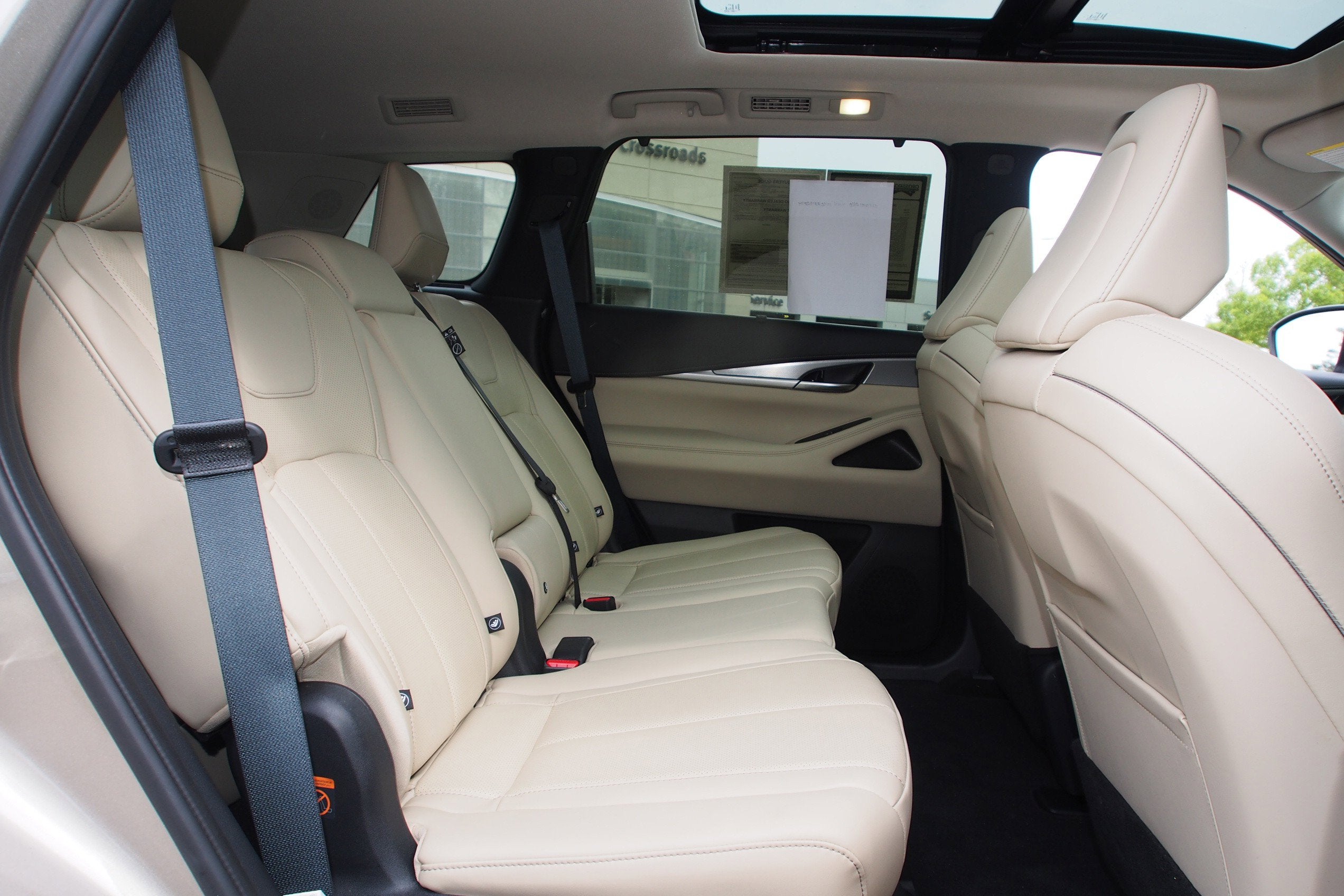 2024 INFINITI QX60 LUXE