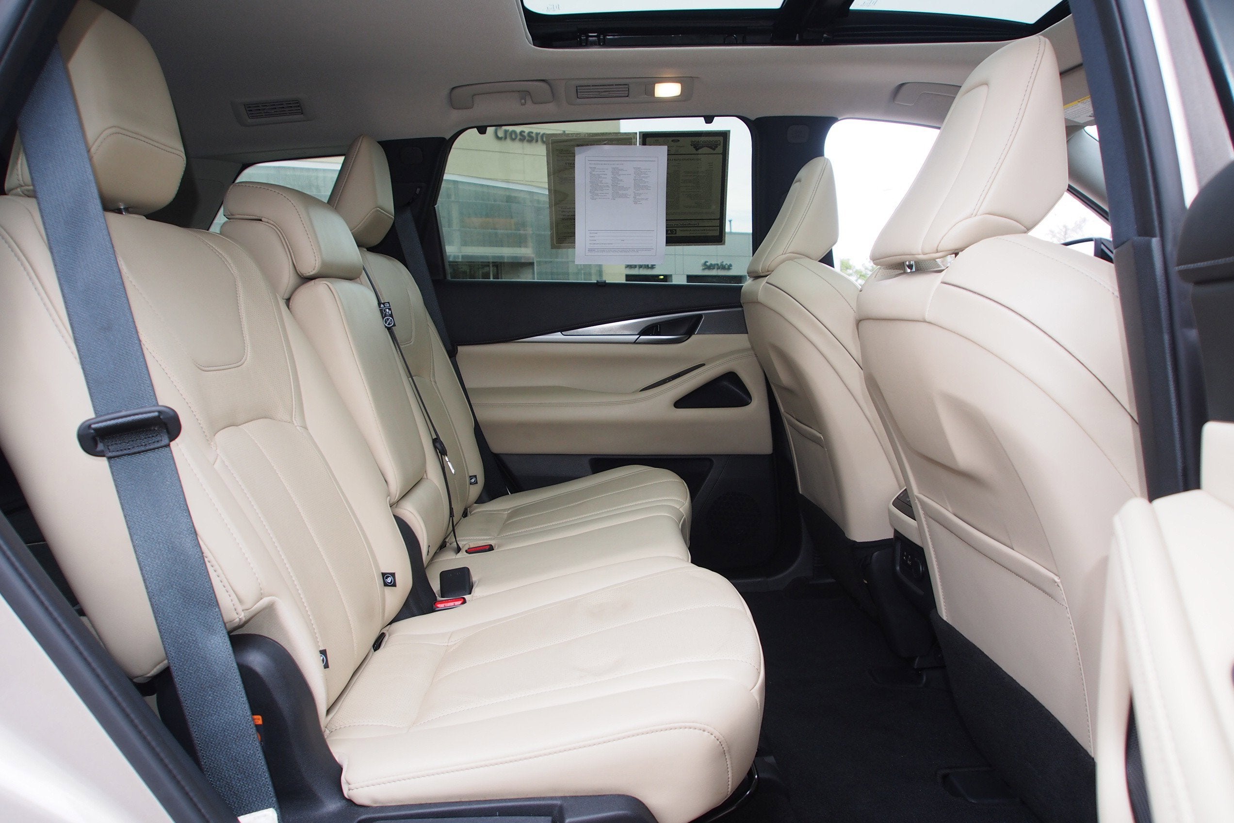 2023 INFINITI QX60 LUXE