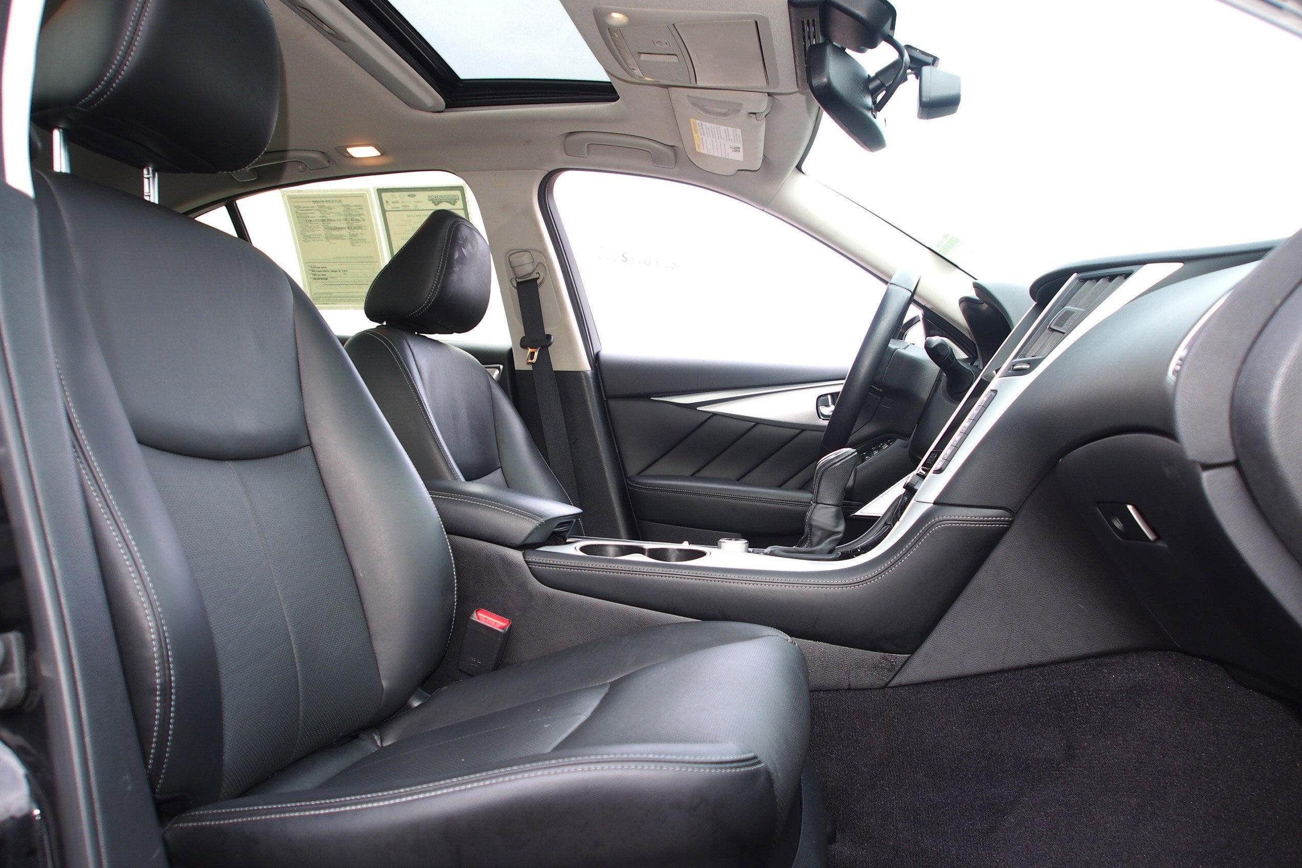 2022 INFINITI Q50 LUXE