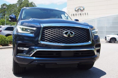 2023 INFINITI QX80 LUXE