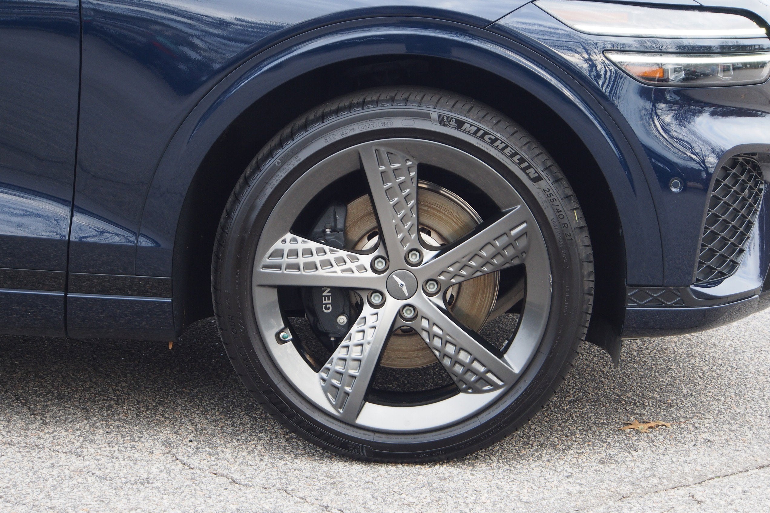 2023 Genesis GV70 2.5T