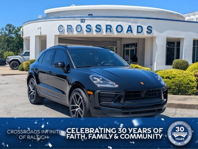 2023 Porsche Macan Base