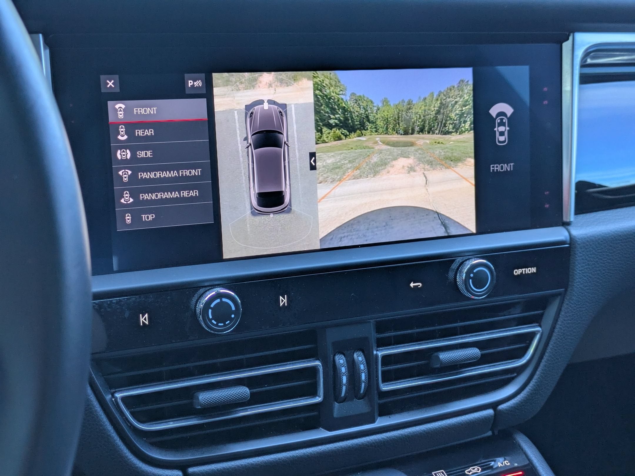 2023 Porsche Macan Base