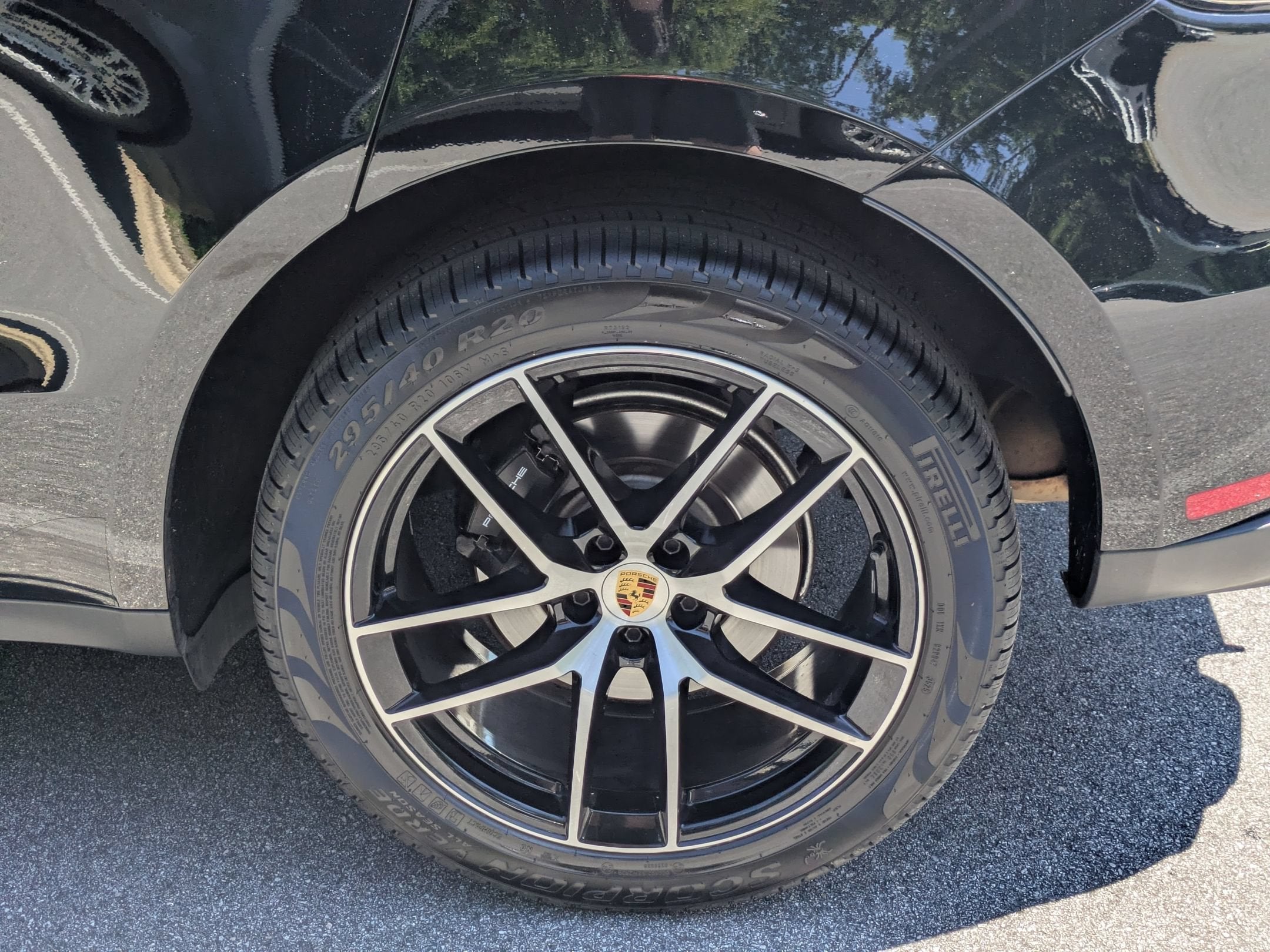 2023 Porsche Macan Base