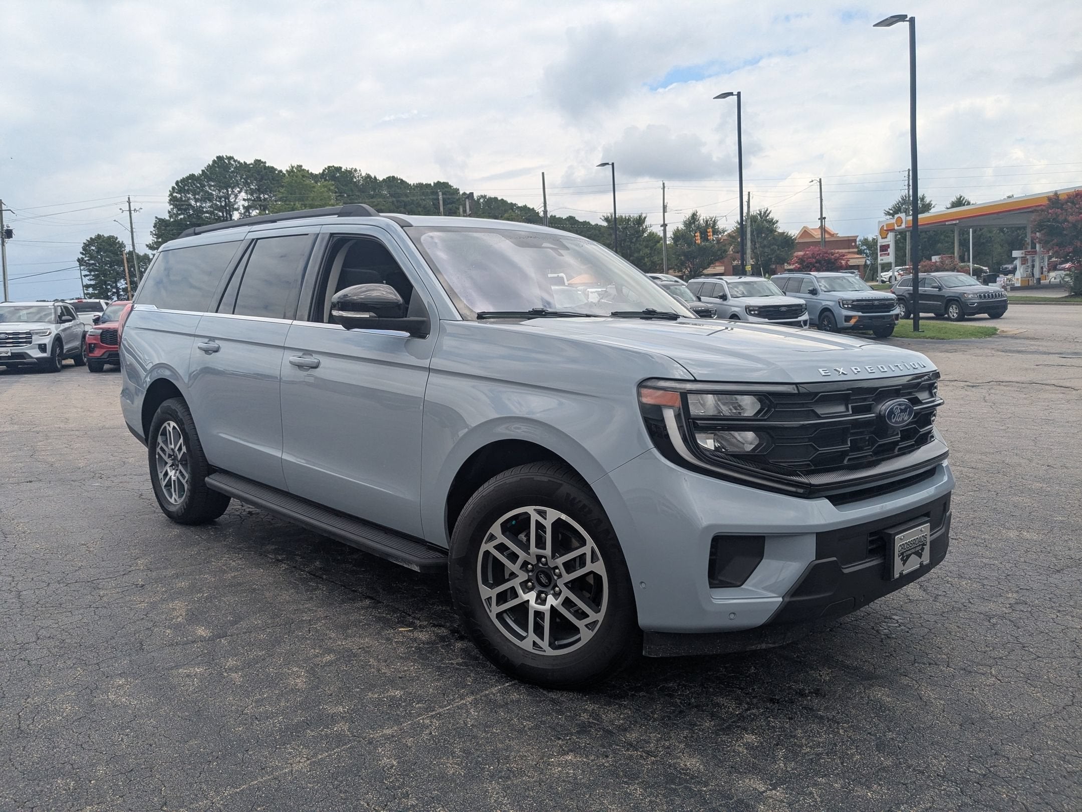 2025 Ford Expedition Max Active