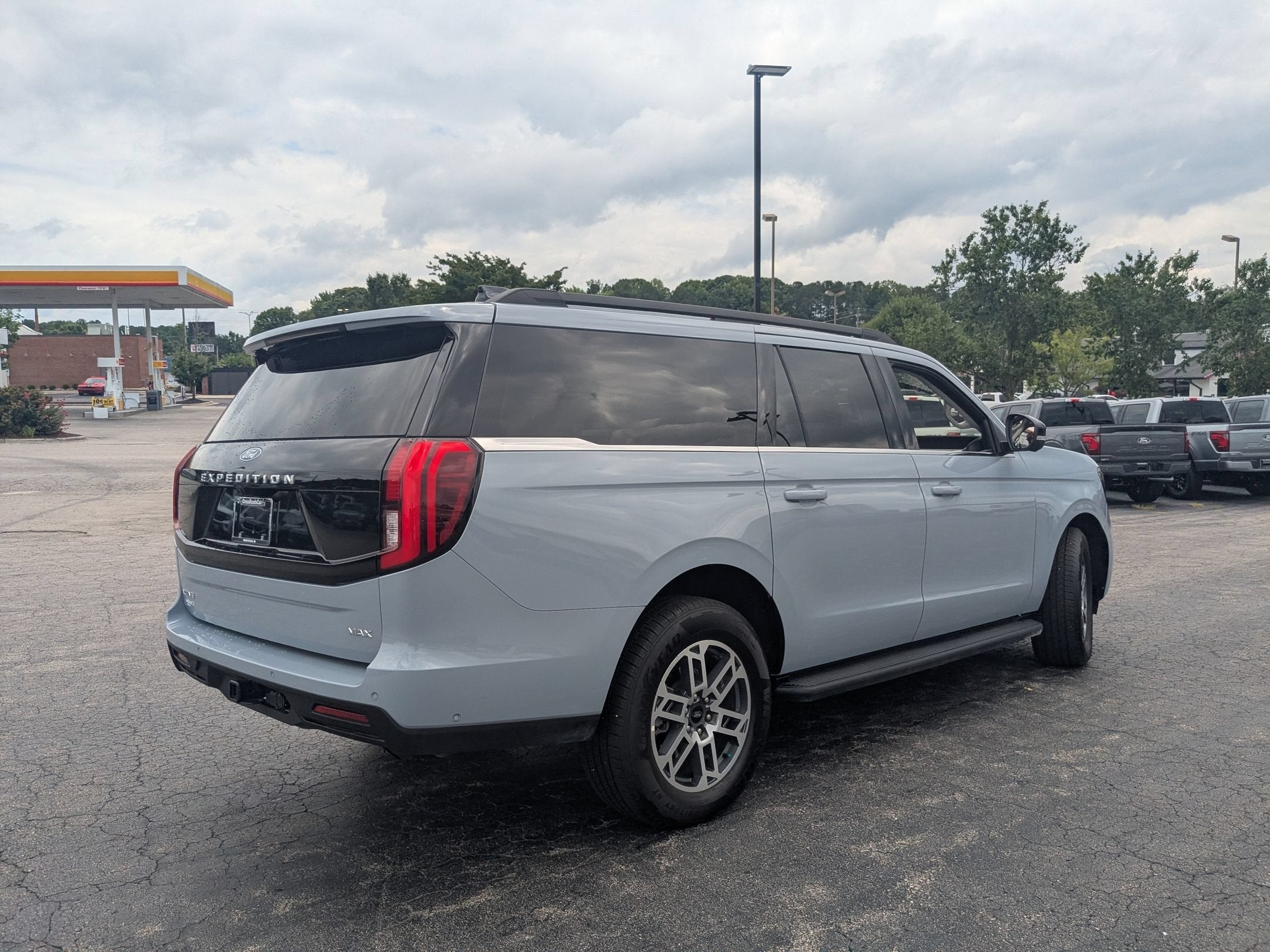 2025 Ford Expedition Max Active
