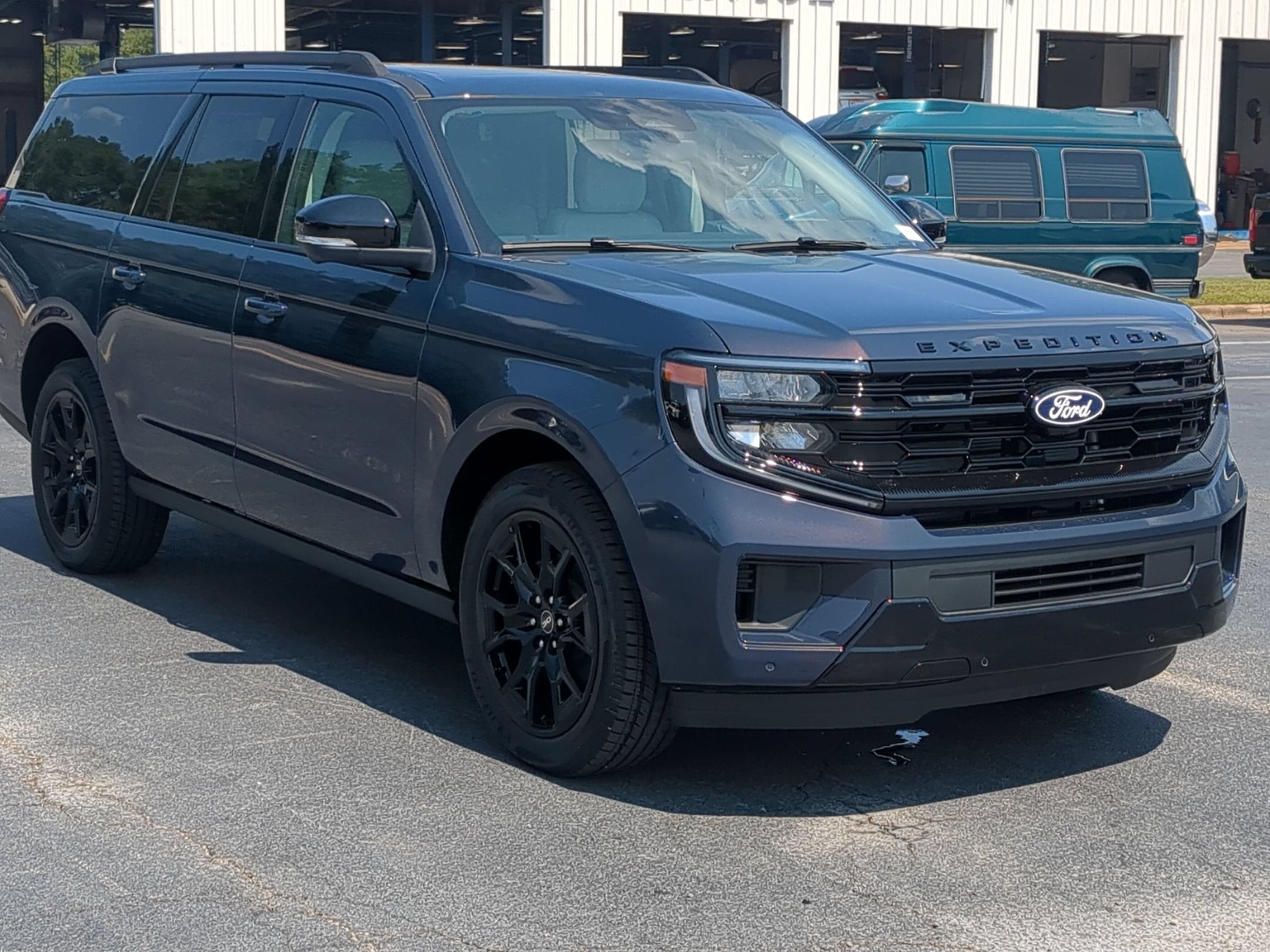 2027 Ford Expedition Max Platinum