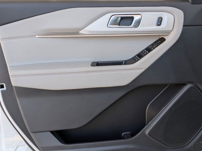 2026 Ford Explorer Active w/100A Pkg