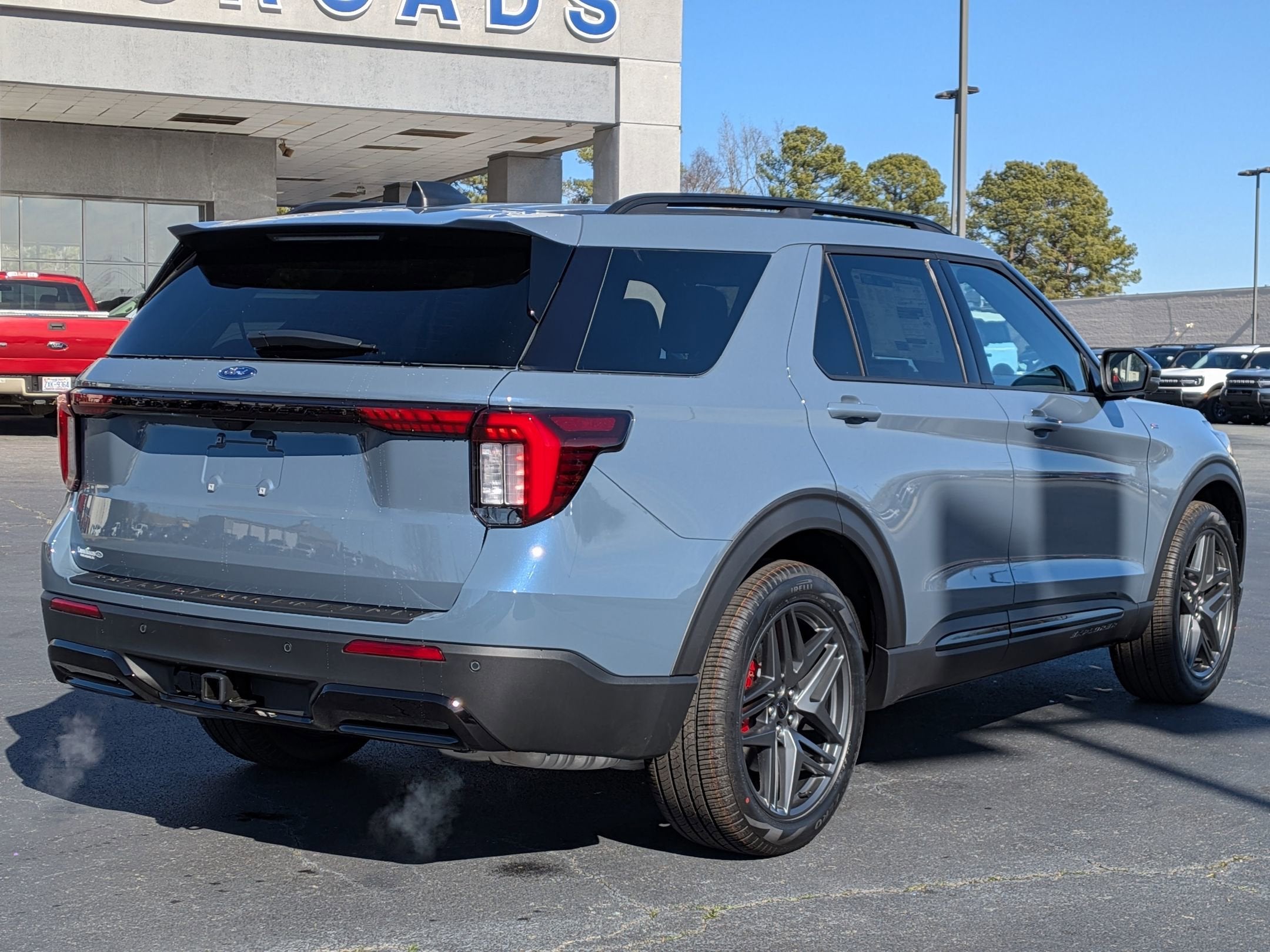 2026 Ford Explorer ST-Line