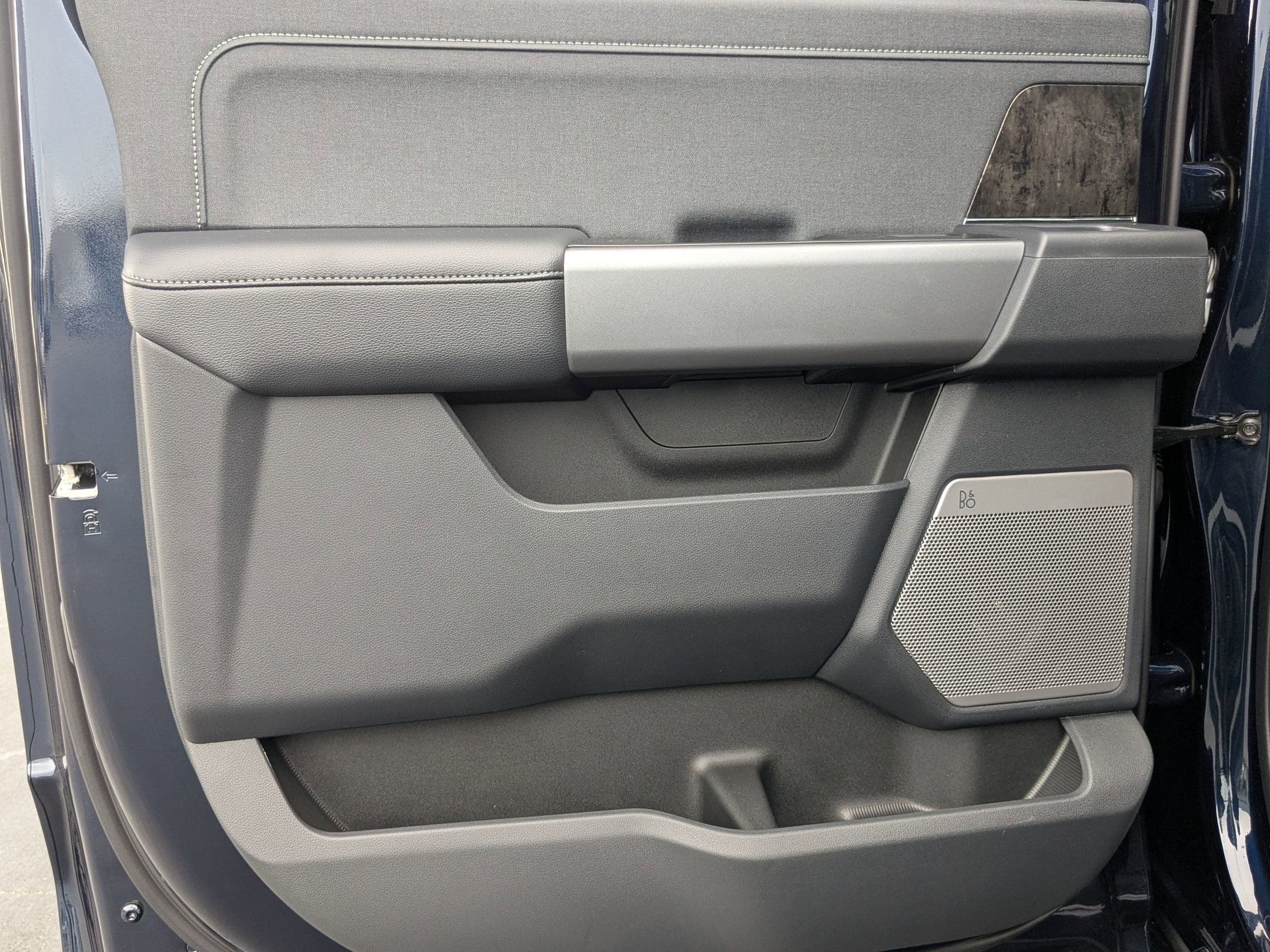 2025 Ford Super Duty F-350 SRW LARIAT