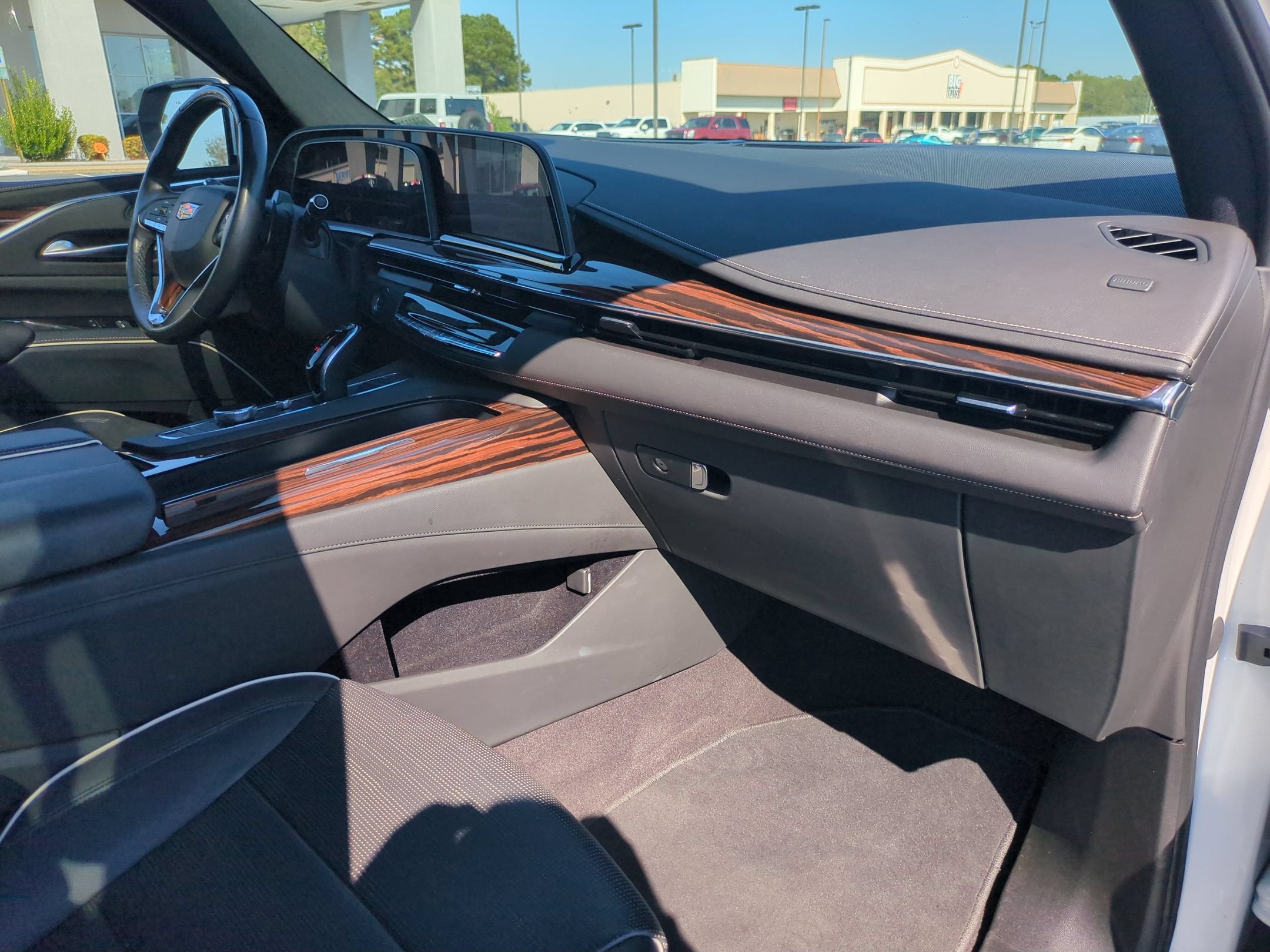 2023 Cadillac Escalade 4WD Premium Luxury