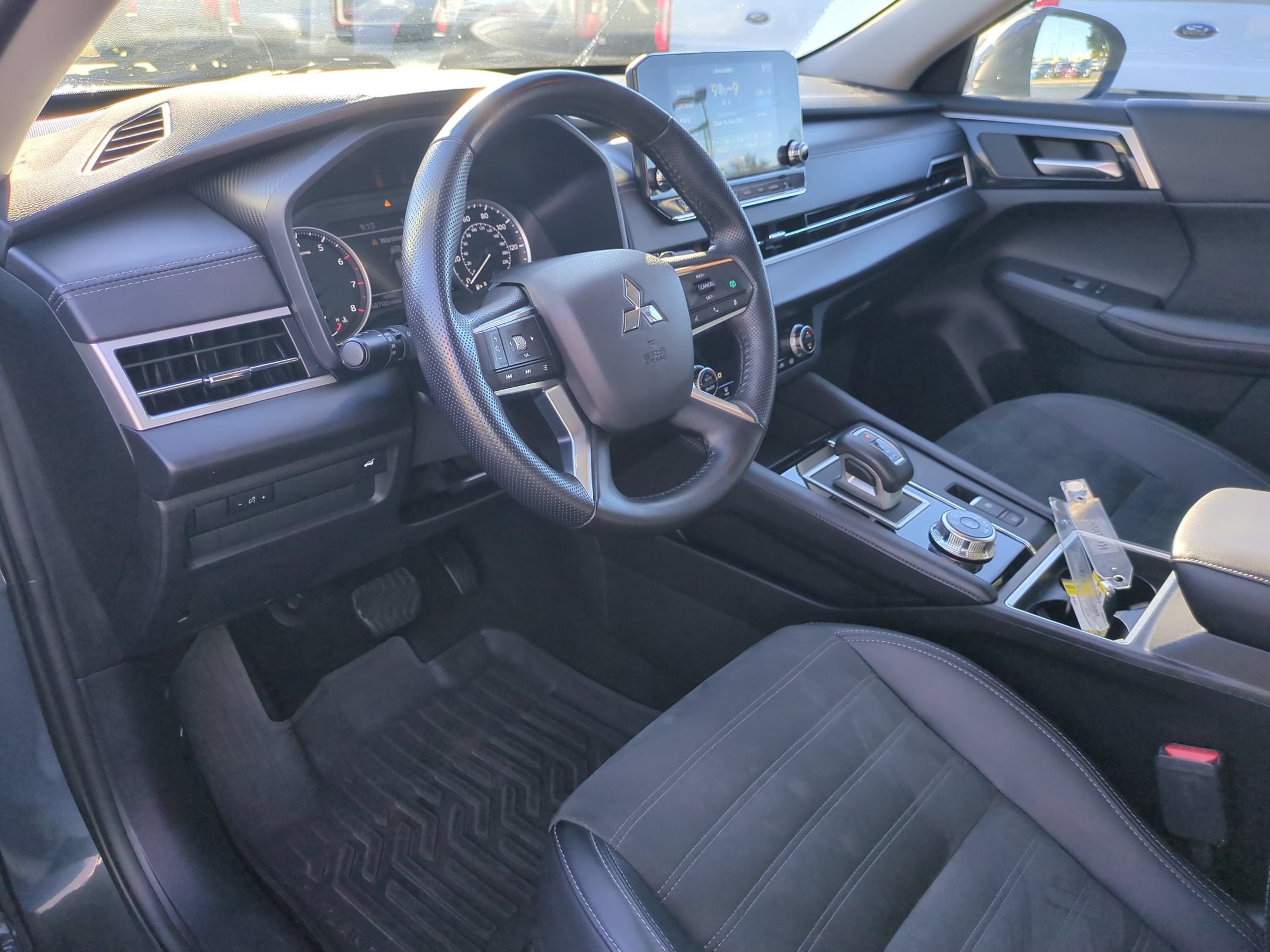 2024 Mitsubishi Outlander SE Black Edition